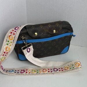 Former Project Piece updated with paint and added double snap closure